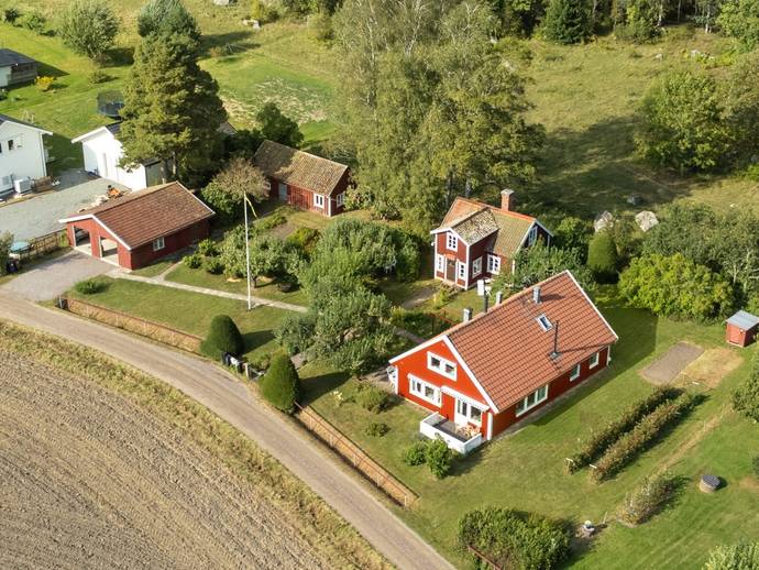 7 rok · 178 m² · Åloppe Karlsro 135