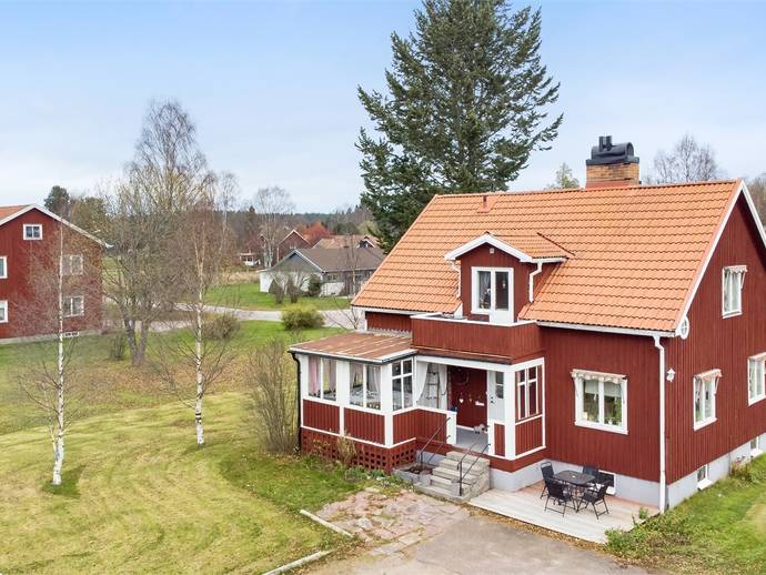 4 rok · 120 m² · Permassgattu 3