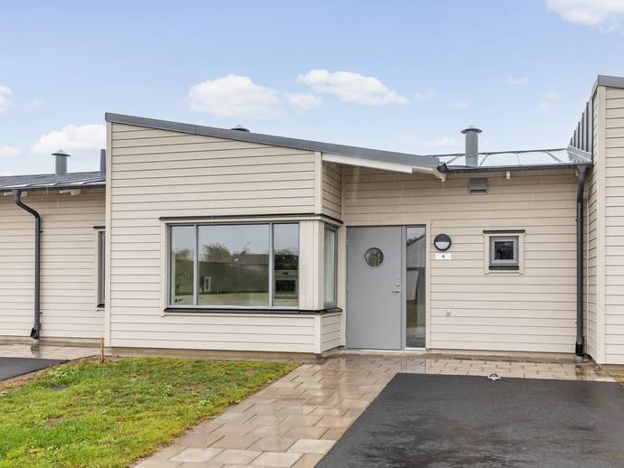 2 rok · 55 m² · Kuggås strand 4