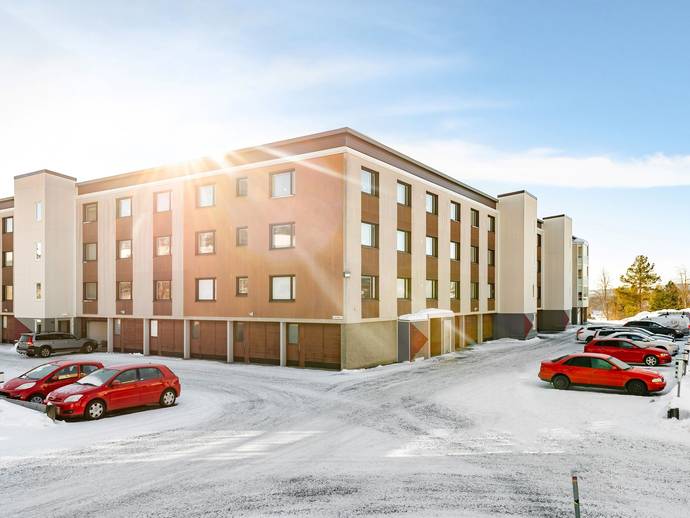 1 rok · 36,5 m² · Vintergatan 6 C