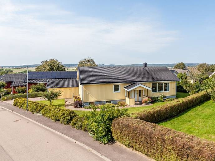 4 rok · 112 m² · Burtorpsvägen 4