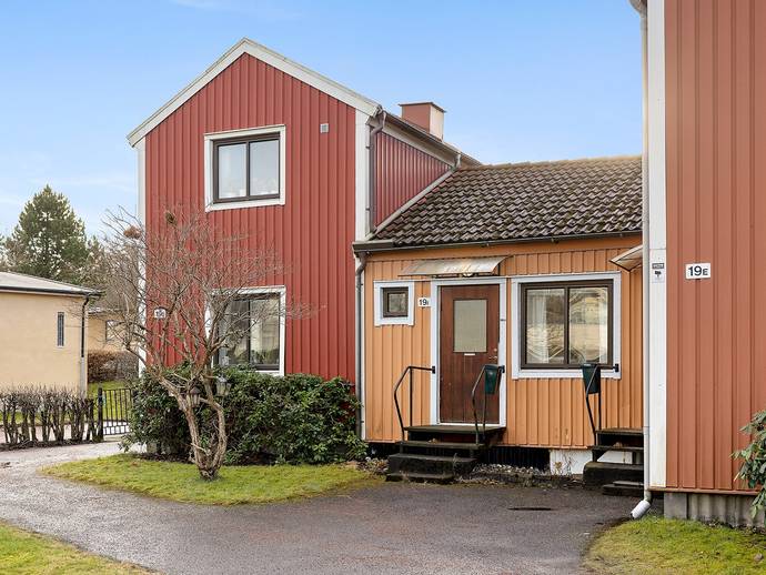 1 rok · 36 m² · Tage Madsens Väg 19 F