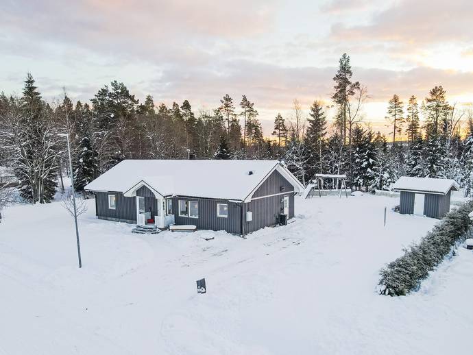 6 rok · 173 m² · Smed-Anders väg 22