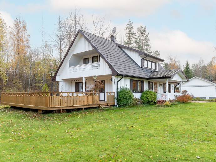 6 rok · 145 m² · Hagvägen 28