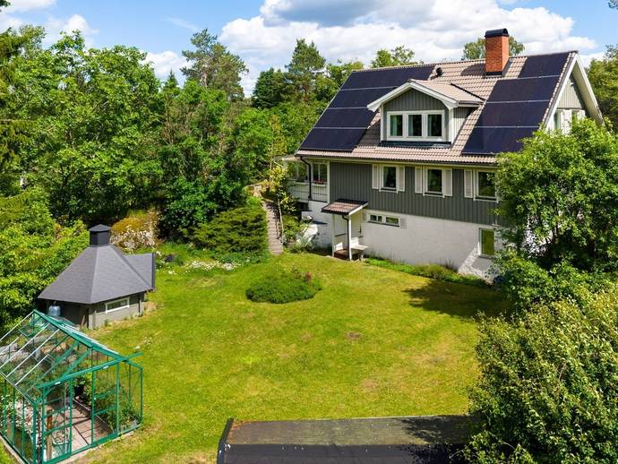 6 rok · 146 m² · Uttringevägen 6