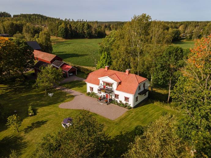 8 rok · 259 m² · Kyrkgatan 8