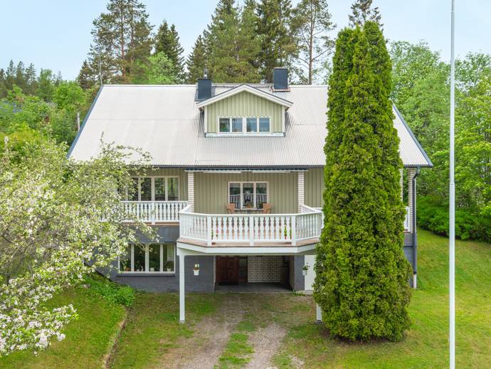 7 rok · 185 m² · Serarvägen 4