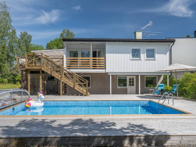 7 rok · 157 m² · Vargvägen 2