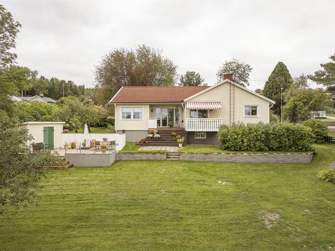 6 rok · 124 m² · Månvägen 6