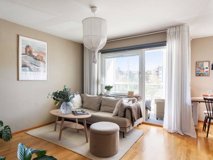 1,5 rok · 32 m² · Sköntorpsvägen 115, 3 tr