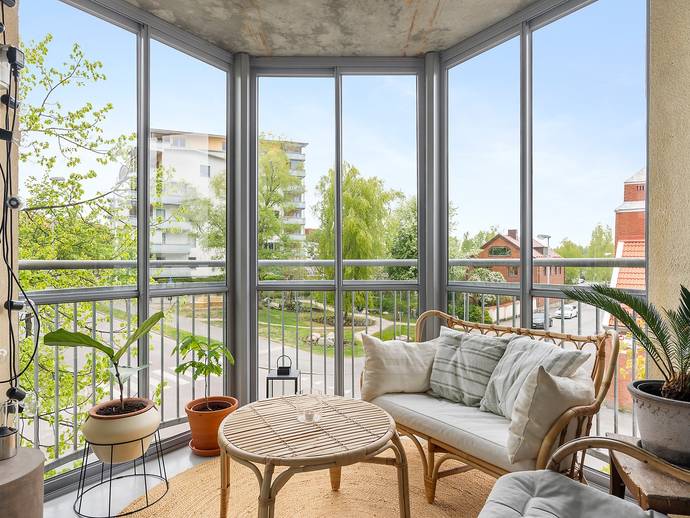 3 rok · 81 m² · Brogatan 4