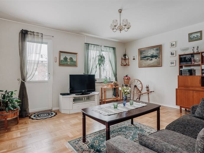 3 rok · 81 m² · Kärleksstigen 25