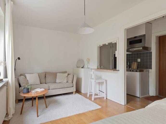 1 rok · 20 m² · Backvägen 7