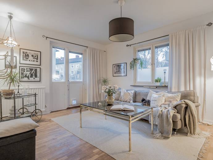 1 rok · 46 m² · Ahlbergers väg 3