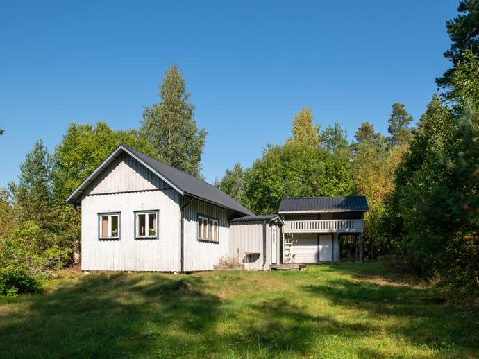1 rok · 36 m² · Håcksta 3