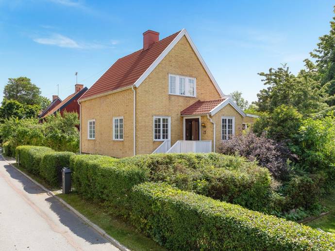 8 rok · 203 m² · Barrstigen 17