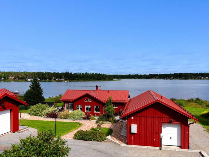 3 rok · 125 m² · Boviksbadet 68