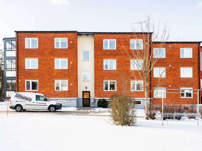 1 rok · 24,7 m² · Läroverksgatan 14A