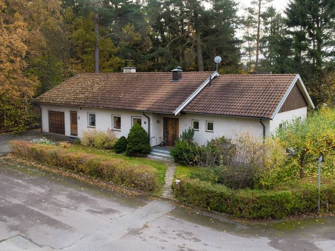 4 rok · 119 m² · Valthornsvägen 8