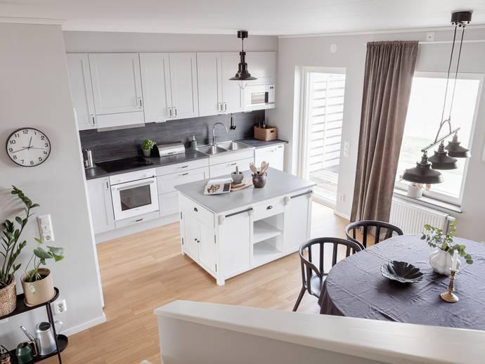 4 rok · 102 m² · Tegskiftesvägen 26