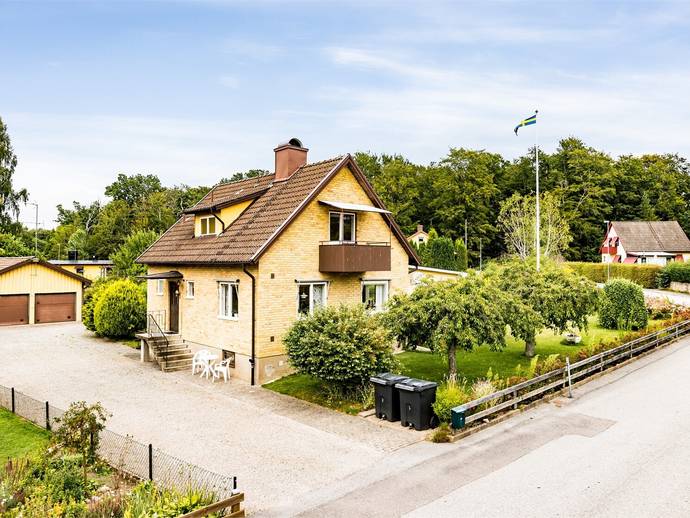 5 rok · 91 m² · Hällkistvägen 2