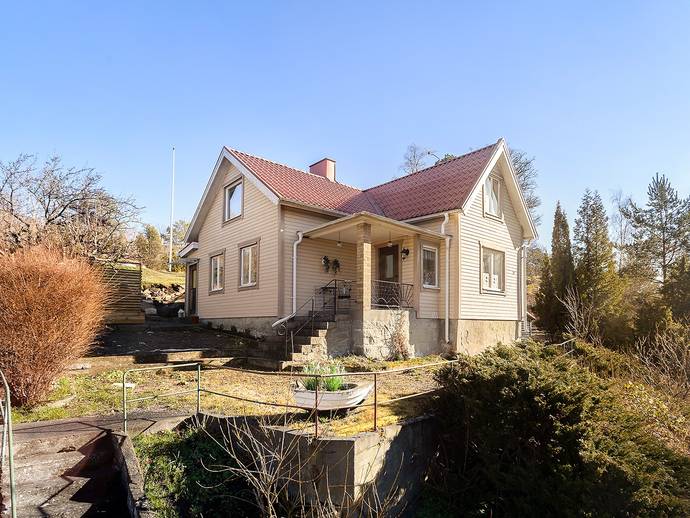 6 rok · 108 m² · Årydsvägen 77