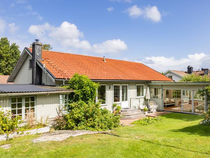 6 rok · 110 m² · Opalvägen 11