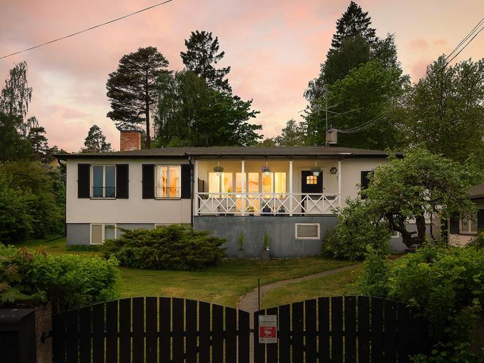 7 rok · 125 m² · Rosenhillsvägen 6