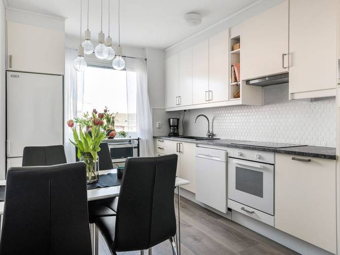 1 rok · 44 m² · Norra Sjöbogatan 41