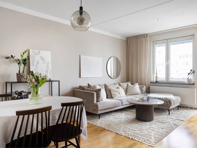 2 rok · 47 m² · Råcksta Gårdsväg 21