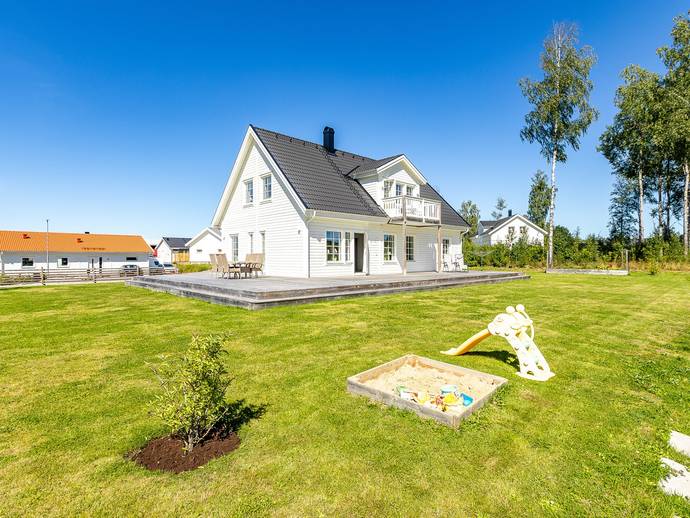 7 rok · 170 m² · Sibbes gata 19