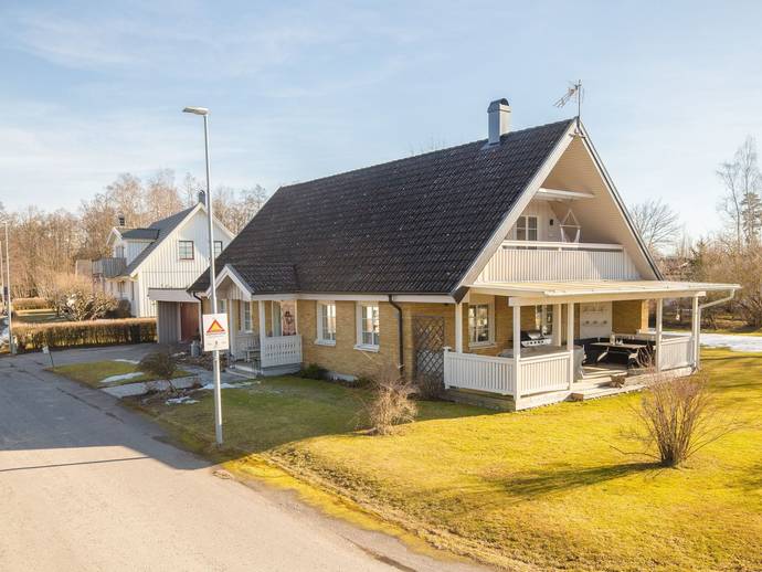 6 rok · 172 m² · Övägen 10