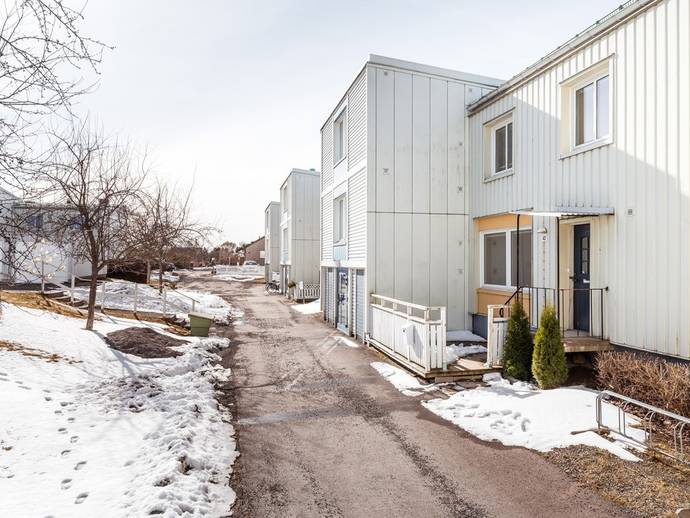 1 rok · 47 m² · Västanvägen 42