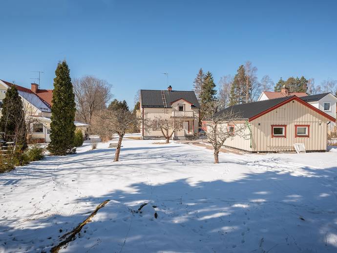 4 rok · 127 m² · Vintergatan 5