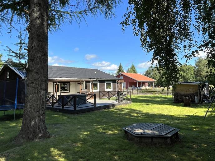 4 rok · 125 m² · Täktholvägen 5