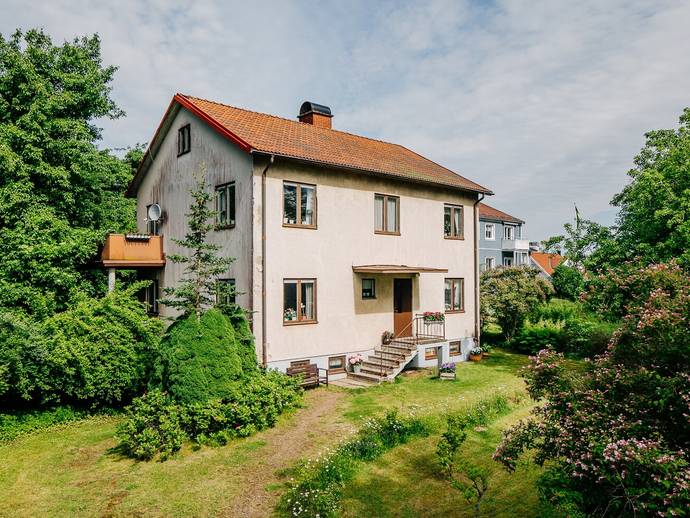 6 rok · 180 m² · Gudhemsvägen 11