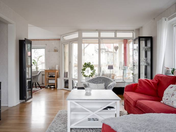 3 rok · 83 m² · Hästhagsgatan 1