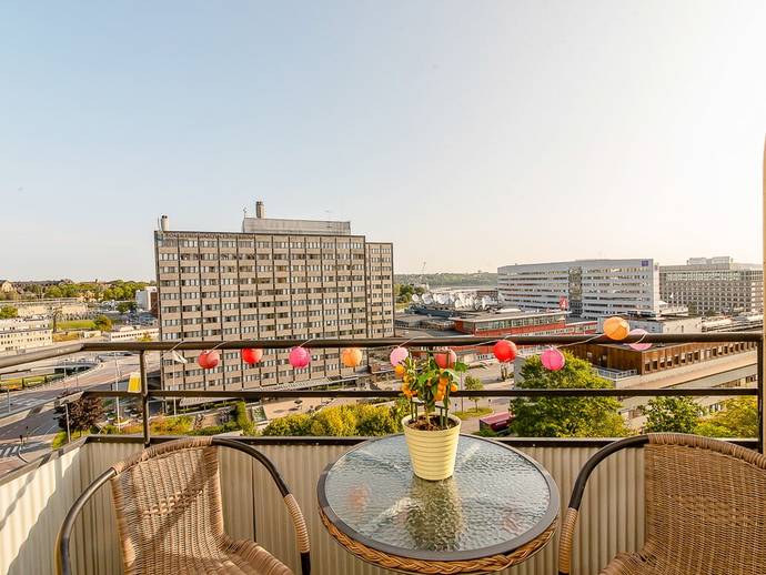 1 rok · 28 m² · Smedsbacksgatan 32
