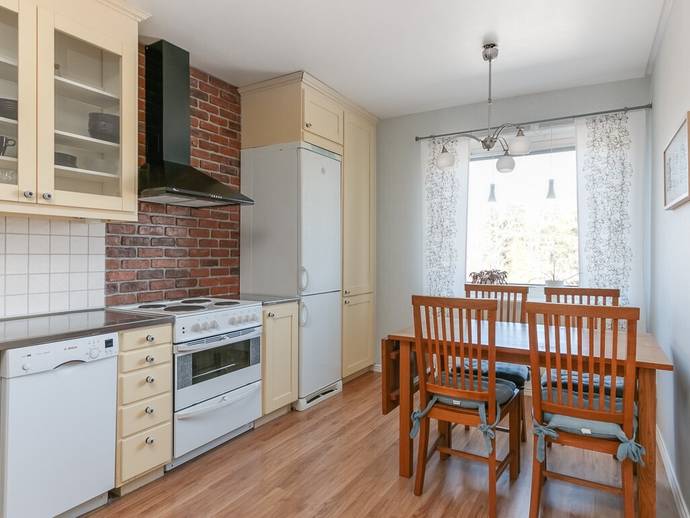 3 rok · 70 m² · Furuvägen 12 A 57258 Oskarshamn