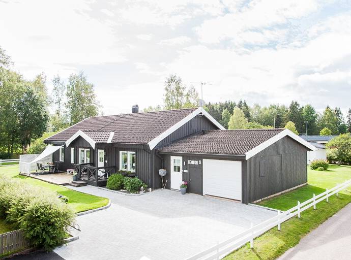 6 rok · 138 m² · Basungatan 15