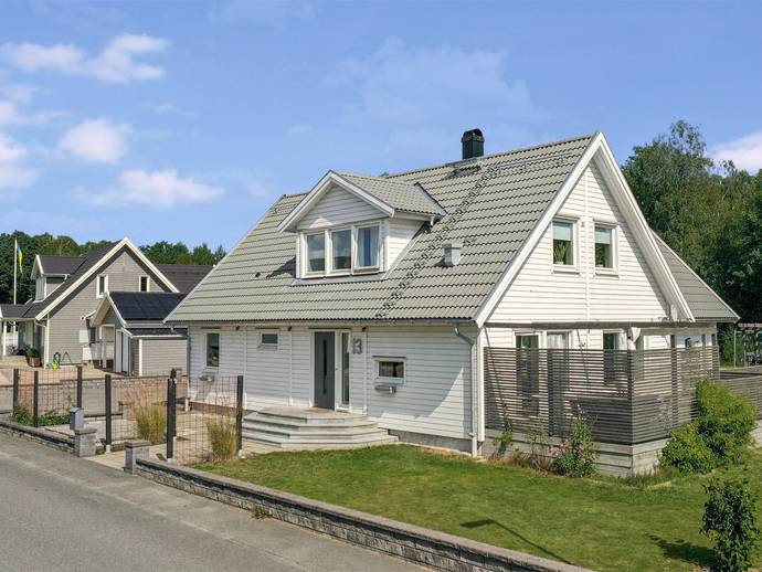 7 rok · 195 m² · Gästabudsvägen 13