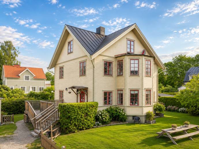 7 rok · 234 m² · Solängsvägen 4