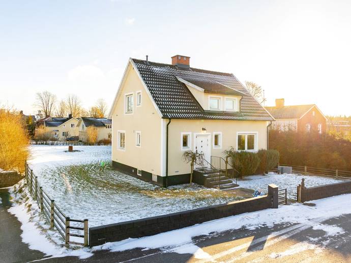 4 rok · 106 m² · Björkvägen 4