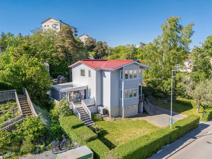 7 rok · 203 m² · Idunvägen 14