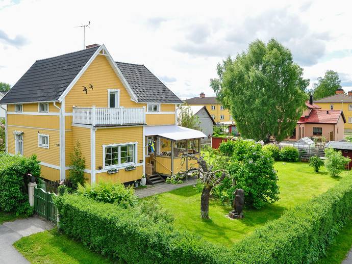 4 rok · 144 m² · Vallavägen 23