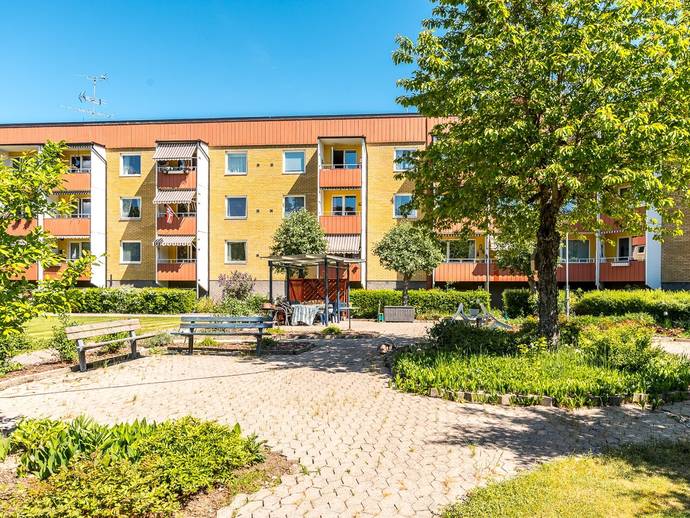 2 rok · 46,2 m² · Vintergatan 27B