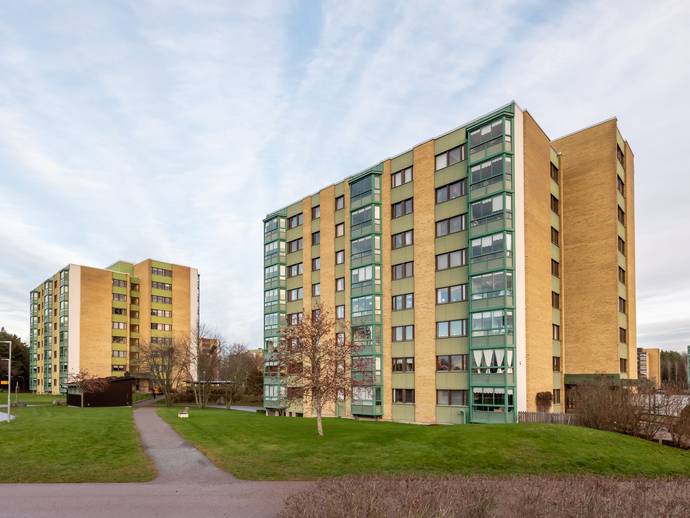 2 rok · 61,2 m² · Släggkastargatan 4