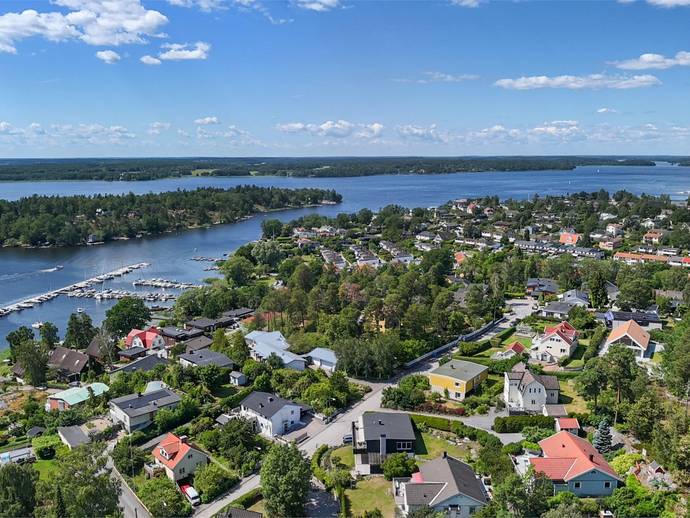 6 rok · 163 m² · Bruksvägen 52A