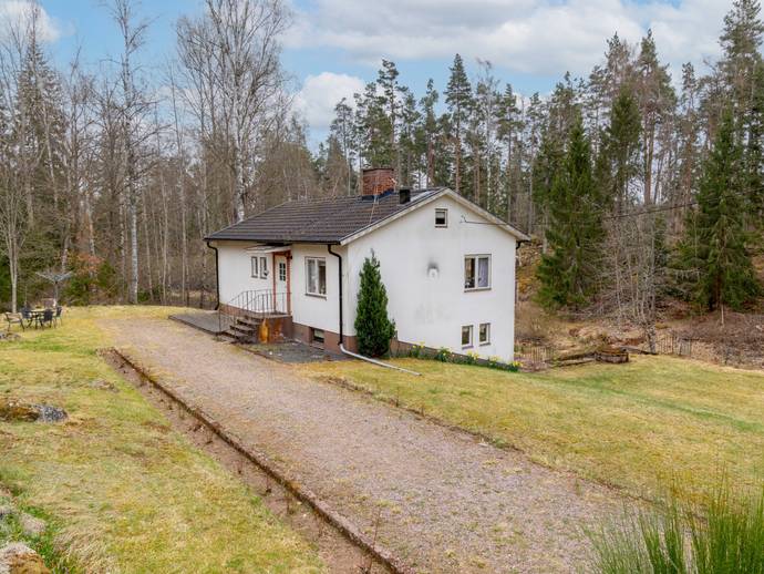 4 rok · 99 m² · Skrikebo Rödsle 2