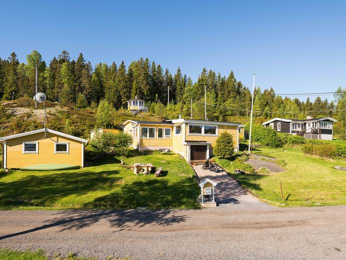 4 rok · 99 m² · Ström 150